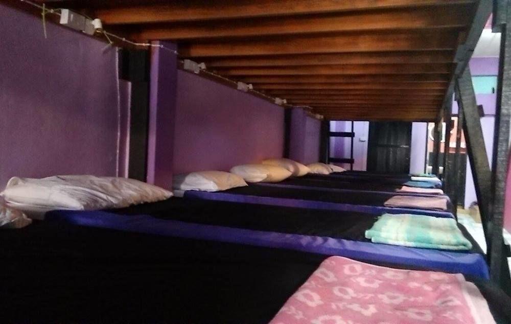 Wild & Wandering Backpacker Hostel & Bar Haad Rin Ngoại thất bức ảnh